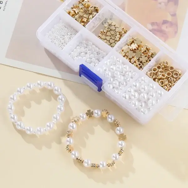 Bracelet Making Kit: 540pcs Pearl & Heart Beads - Image 3